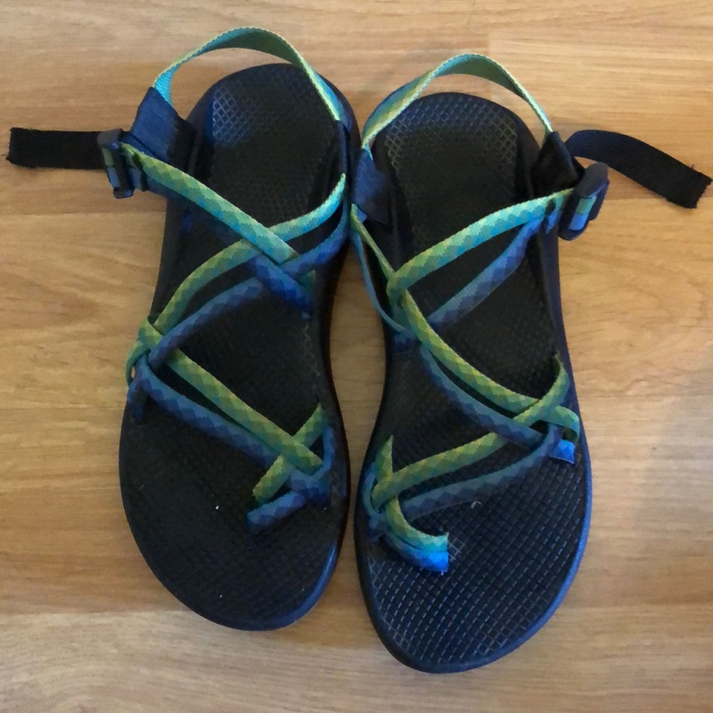 Chacos!